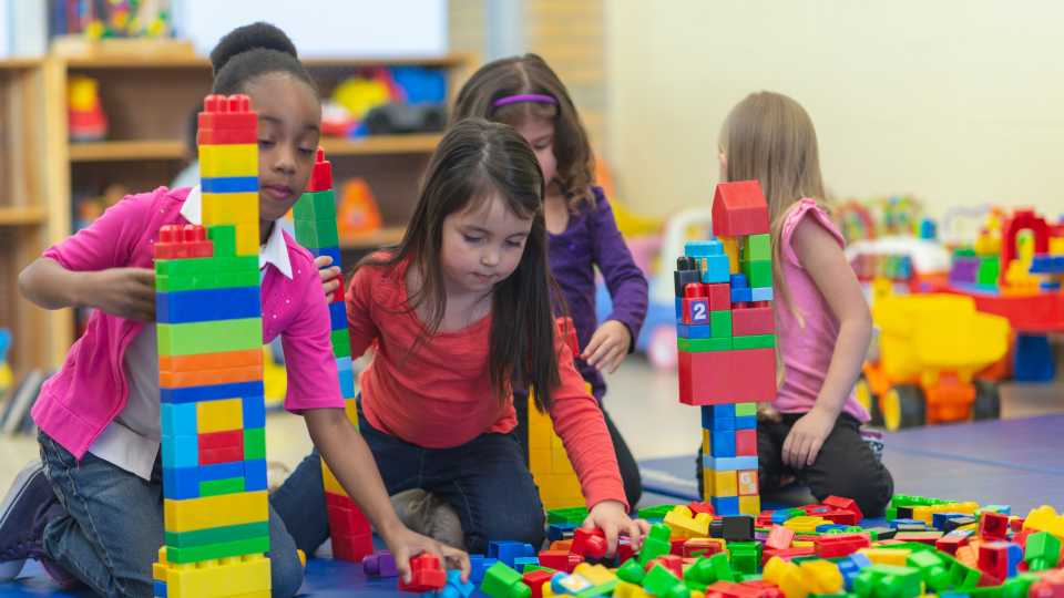 Benefits of toys for preschool kids 