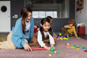 Child improving attention span through preschool learning activities